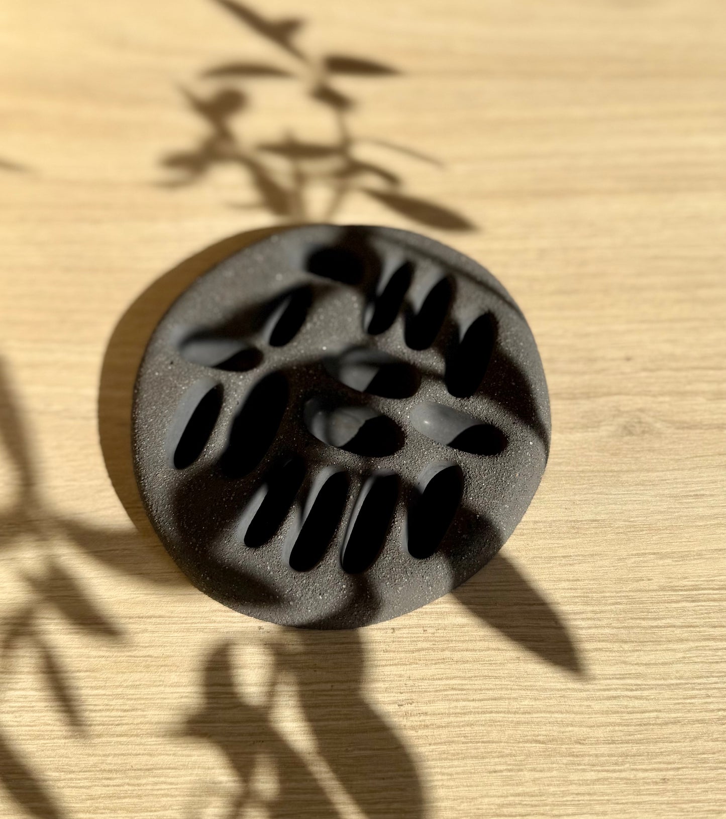 Fossil Form Ring Dock in graphite- fine stone finish