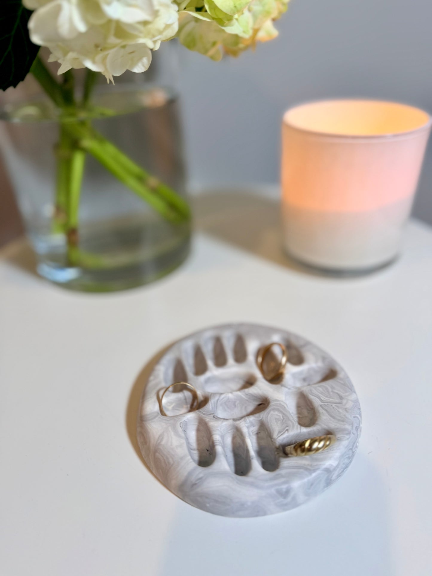 Fossil Form Ring Dock in Charcoal